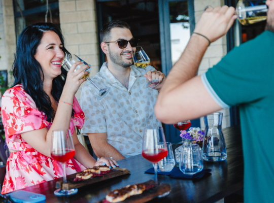 KUŠANJE VINA - BEDALOV